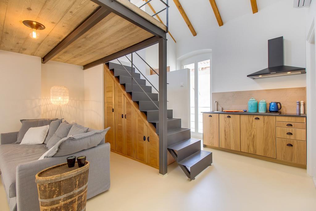 Apartments Argemonia Mali Lošinj Exteriör bild