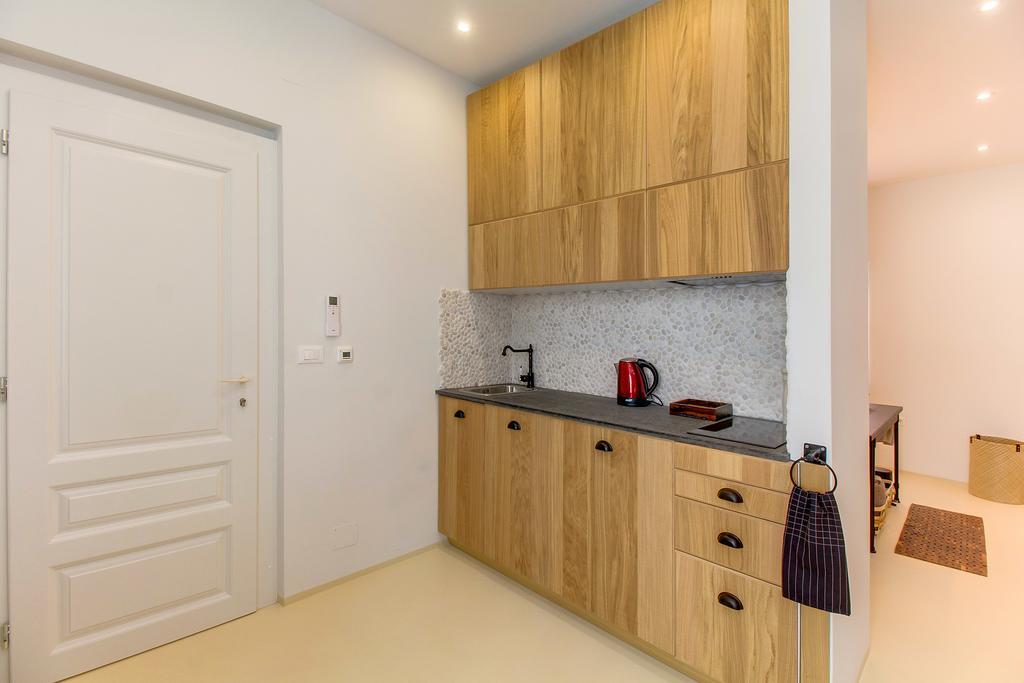Apartments Argemonia Mali Lošinj Exteriör bild