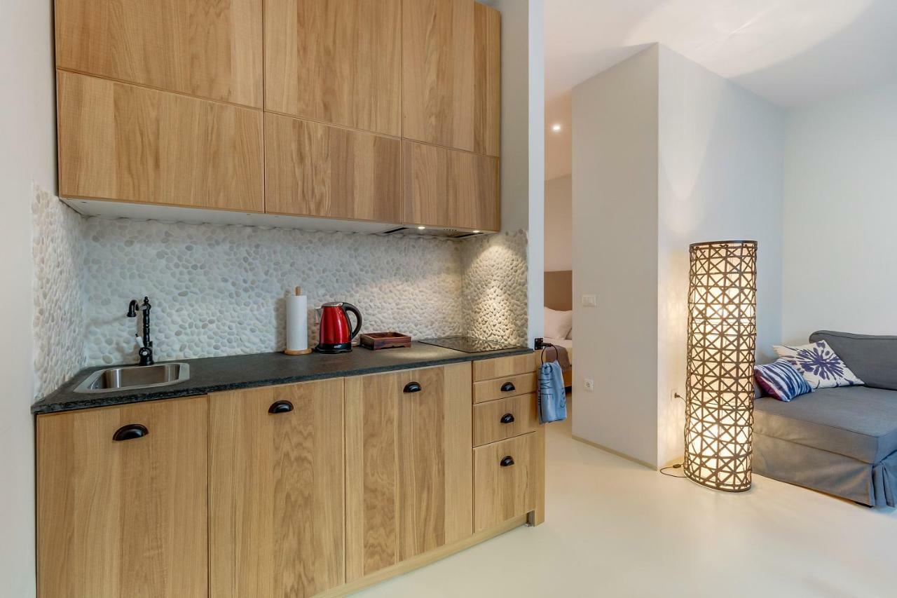 Apartments Argemonia Mali Lošinj Exteriör bild