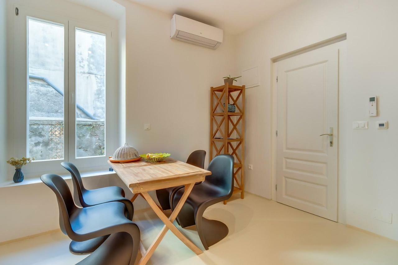Apartments Argemonia Mali Lošinj Exteriör bild