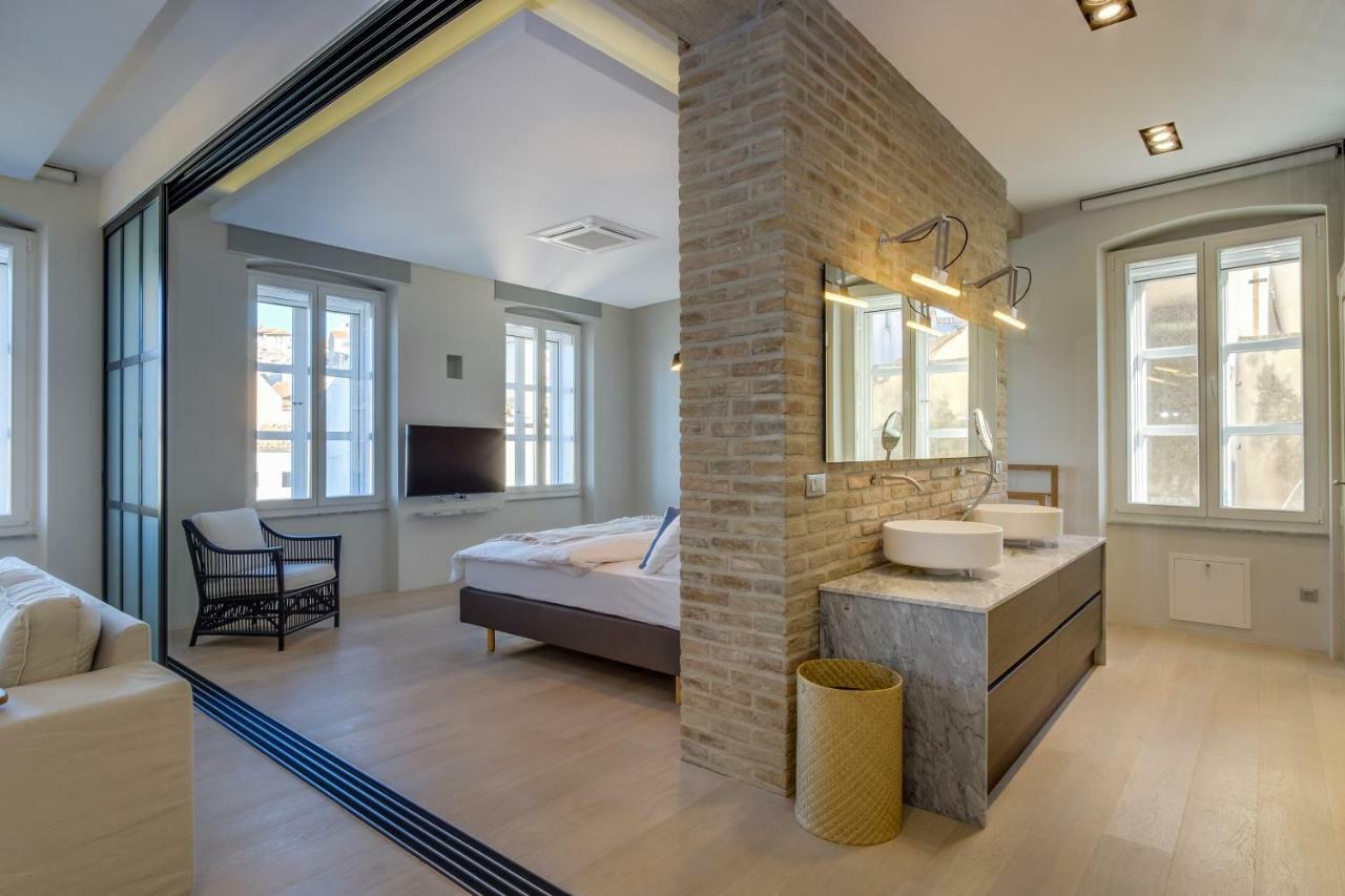 Apartments Argemonia Mali Lošinj Exteriör bild