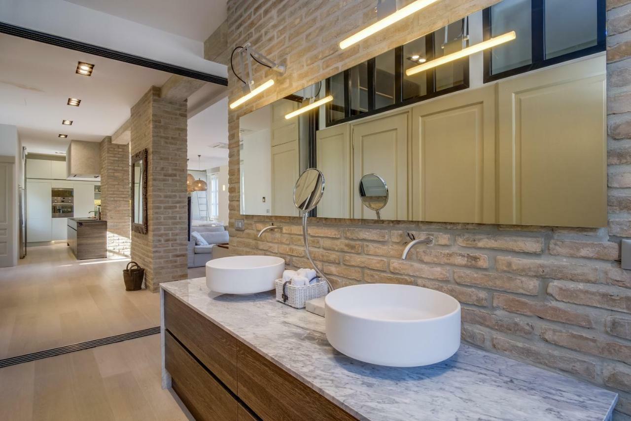 Apartments Argemonia Mali Lošinj Exteriör bild
